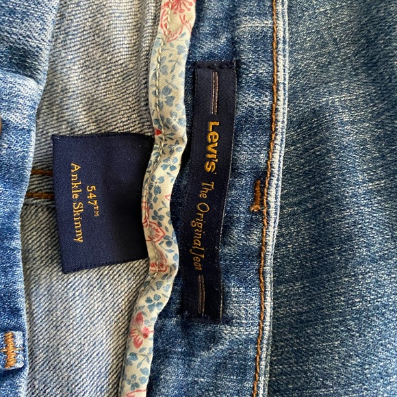Levi’s Jeans - Picture 4 of 6